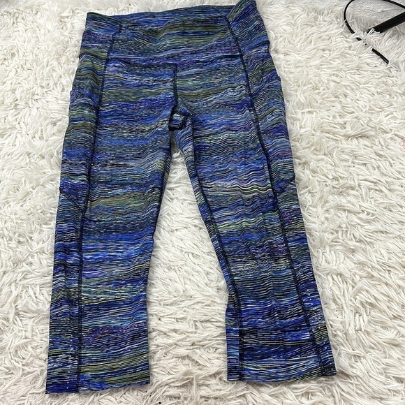 Lululemon Fast and Free Crop II 19" *Nulux Interconnect Blue Multi - Picture 1 of 6